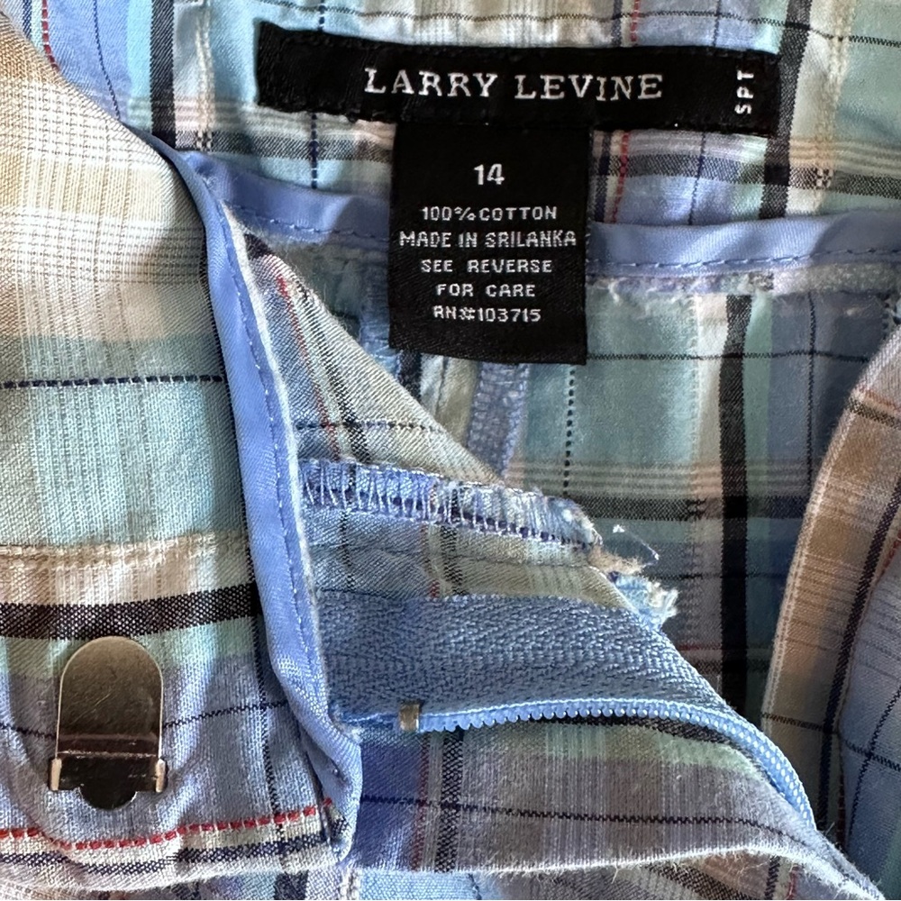 🩷🩷🩷 Larry Levine Women’s Bermuda Style Plaid Shorts, Blue & White Plaid, Size 14 - Picture 5 of 9
